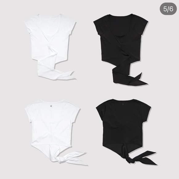 NWT Stori Unscripted T - Picture 2 of 3